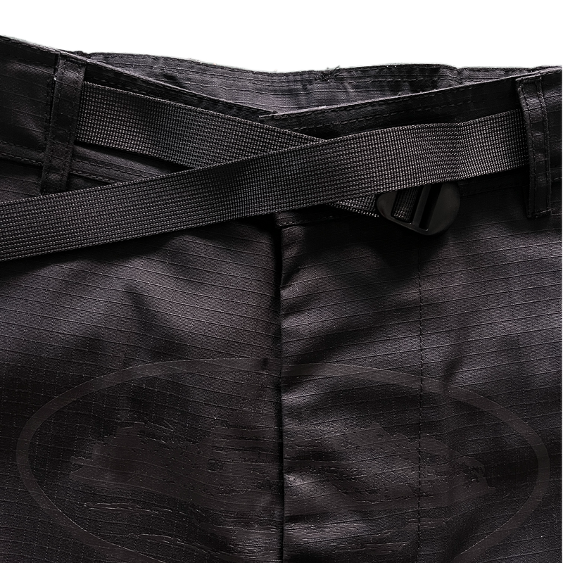 CARGO SHORTS - TRIPLE BLACK