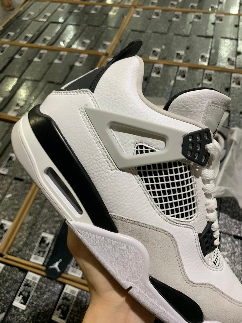 AJ4 Military Black 2021