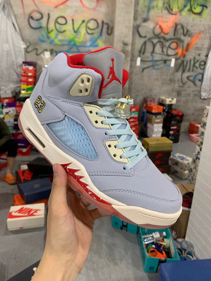 AJ5 Trophy Room Ice Blue